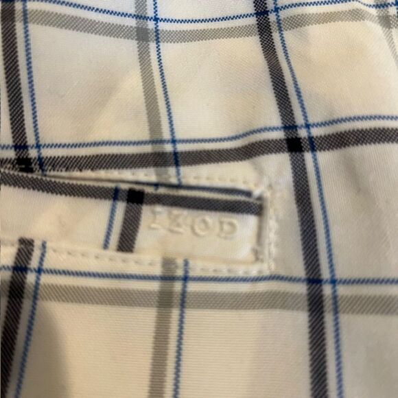 IZOD Golf X-Treme Function Men's Shorts Windowpane Plaid White w/Navy Gray 40 - Picture 8 of 9